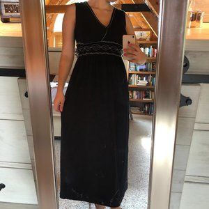 Black Sleeveless Maxi Dress